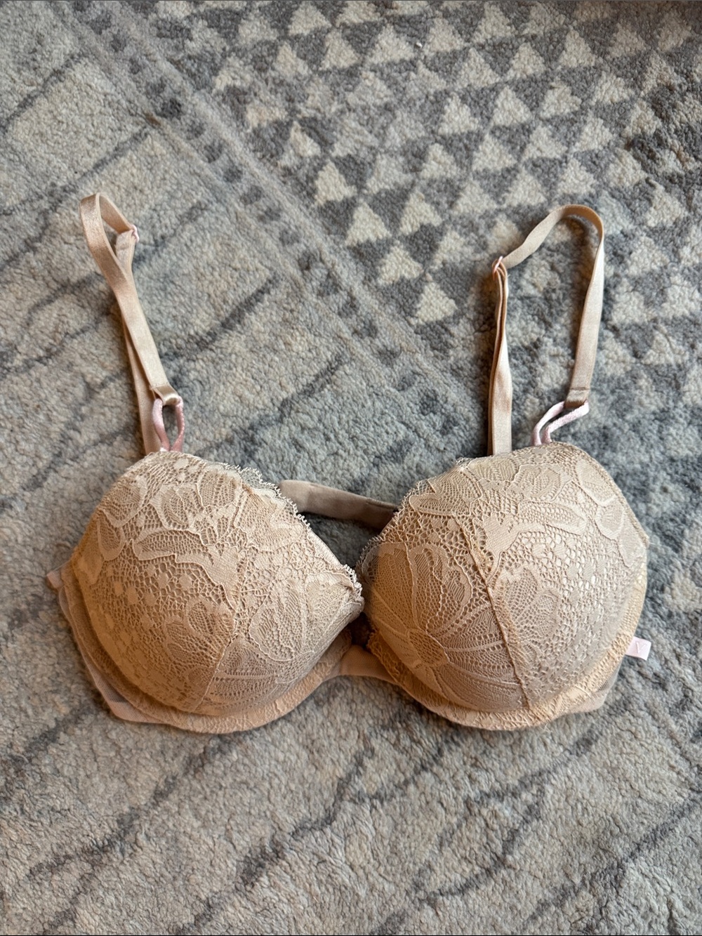 Victoria’s Secret Lace Push-Up Bra in Beige